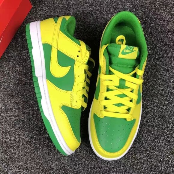 New Nike Dunk Brazilian Women's Sports Shoes - Picture 5 of 6